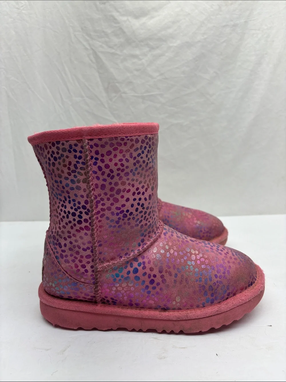 UGG multicolor Classic short boots, size 1 little girl, box 55